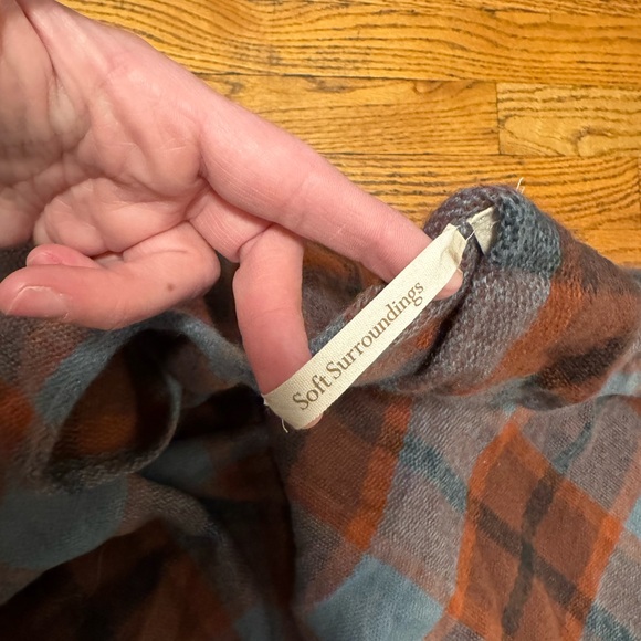 Soft Surroundings Checkmate Plaid Poncho Shawl Fringe Hem One Size - Picture 2 of 3